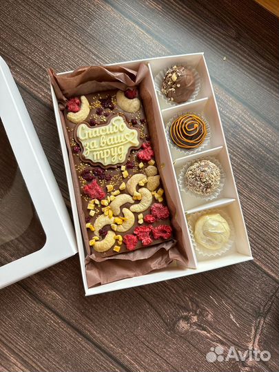 Клубника в шоколаде в коробочке