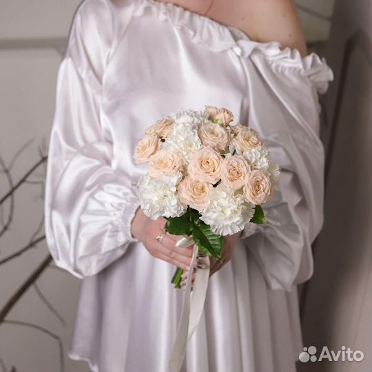 Свадебный букет / Розы / Гвоздики / букет невесты