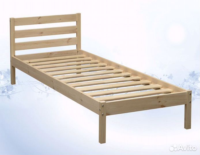 Детская кровать из массива дерева