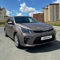 Kia Rio 1.6 AT, 2018, 82 000 км, с пробегом, цена 1 310 000 руб.