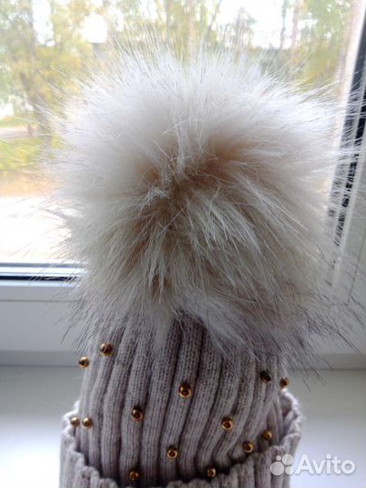 Женская зимняя шапка