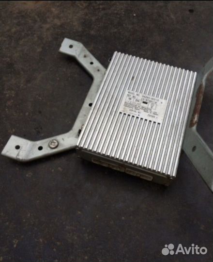 Усилитель магнитофона Land Cruiser 100 Lexus LX 47