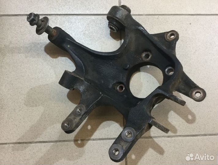 Кулак поворотный задний левый Хундай Санта Фе DM