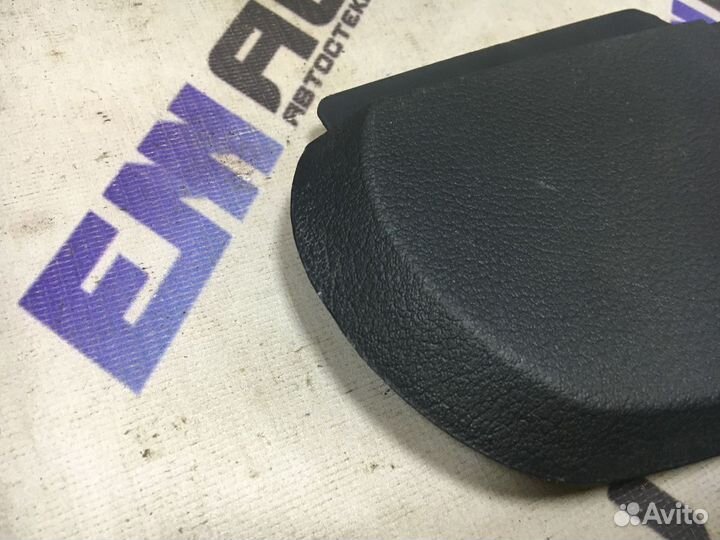 Накладка торпедо левая Шкода Октавия тур