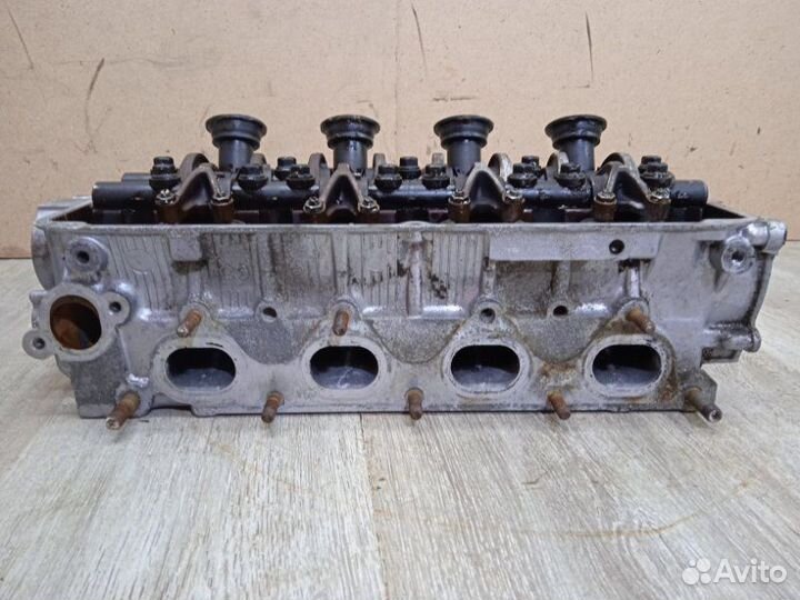 Головка блока цилиндров Mitsubishi Carisma DA 4G93