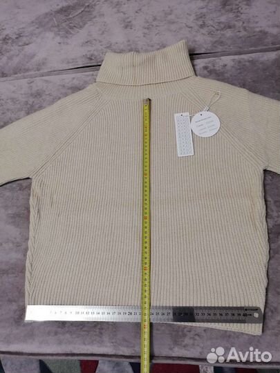 Свитер женский