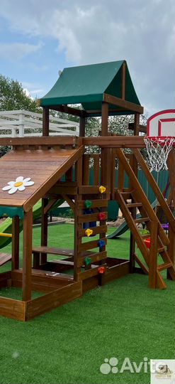 Спортивная площадка для семьи