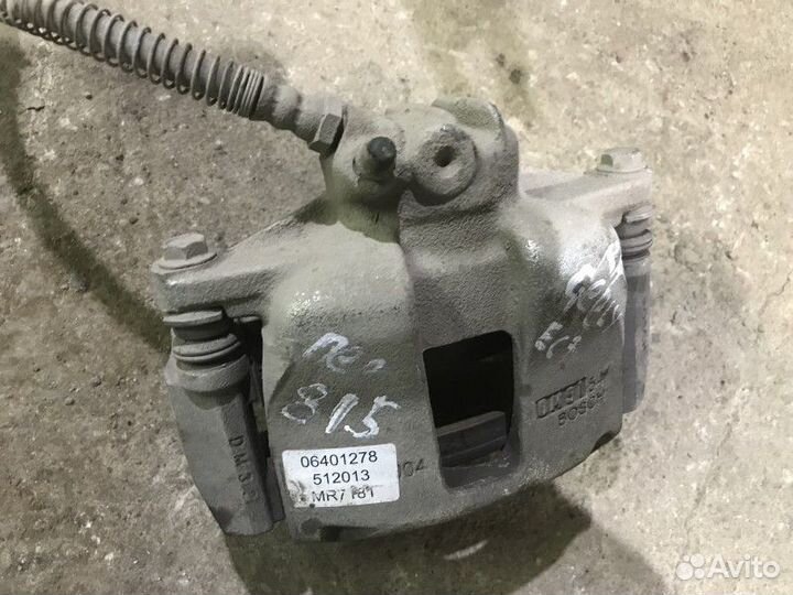 Суппорт передний правый Geely Emgrand EC7