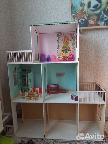 Домик кукольный деревянный