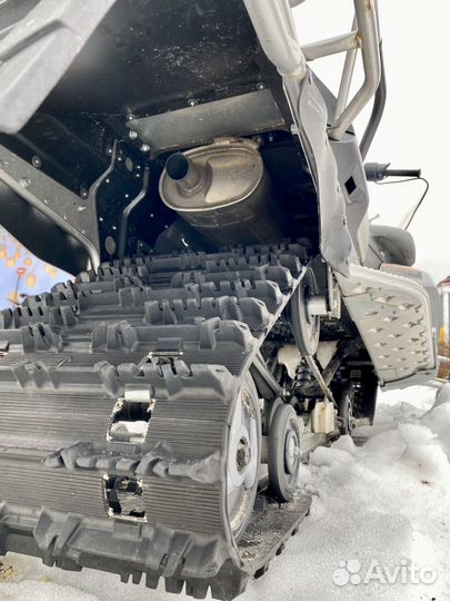 Продам снегоход 2011 года выпуска