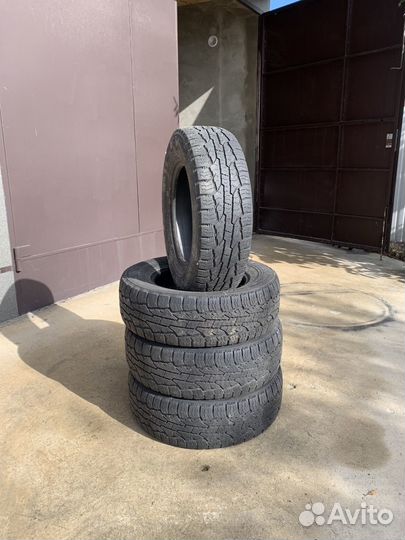 Nokian Tyres Rotiiva AT 215/70 R16