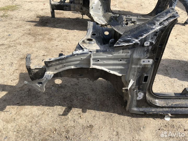 Передняя левая четверть с порогом солярис 2