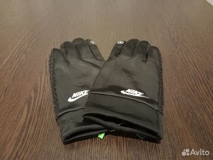 Перчатки Nike новые