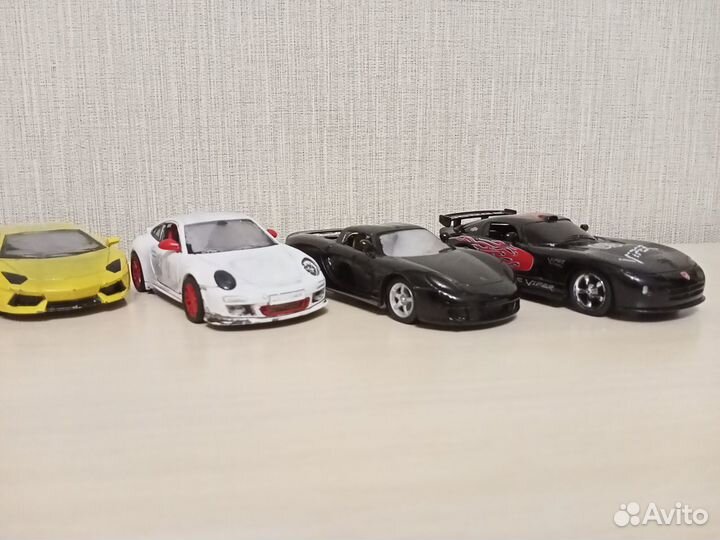 Машина игрушечная