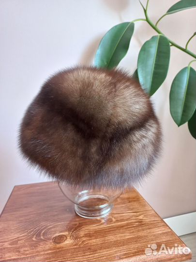 Шапка из соболя женская