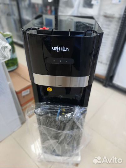 Кулер с ультрафиолетовое обеззараживание воды