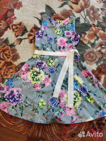 Нарядное платье для девочки