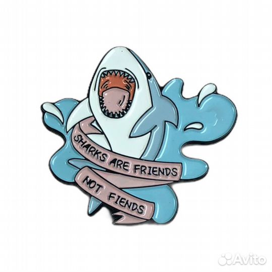 Брошь значок Акула вид 2