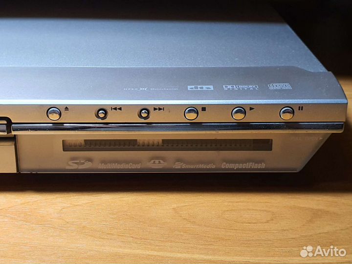 DVD плеер JVC XV-NP1