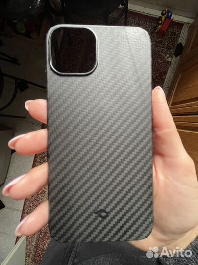 Чехол на iPhone 13 pitaka