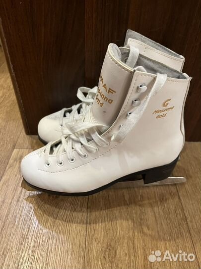 Фигурные коньки graf