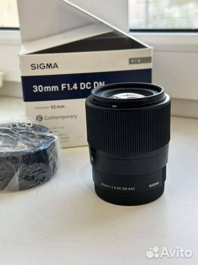 Объектив Sigma 30mm f/1.4 DC DN Sony E