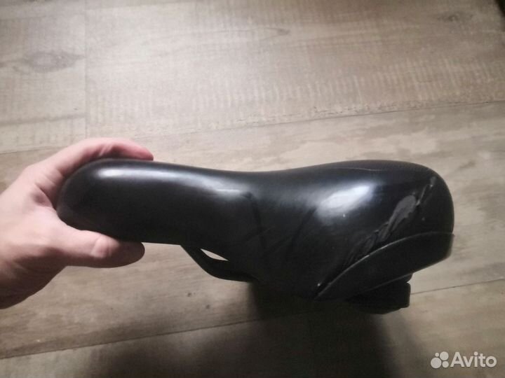Седло для велосипеда мягкое