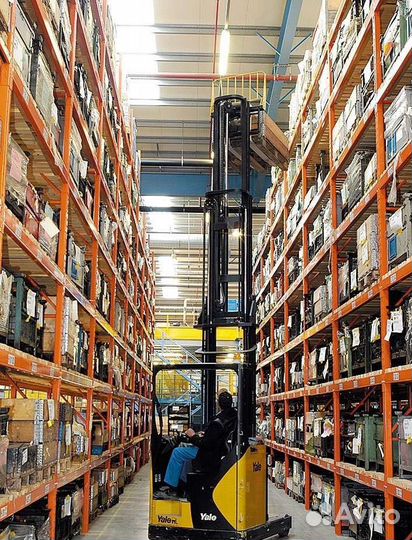 Водитель высотного штабелера вахта с 3х раз питани