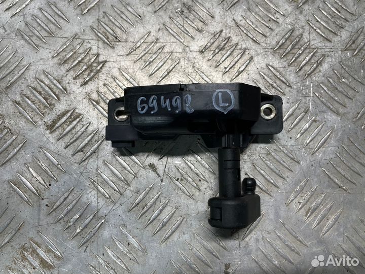 Привод левой форточки Toyota Sienna 2