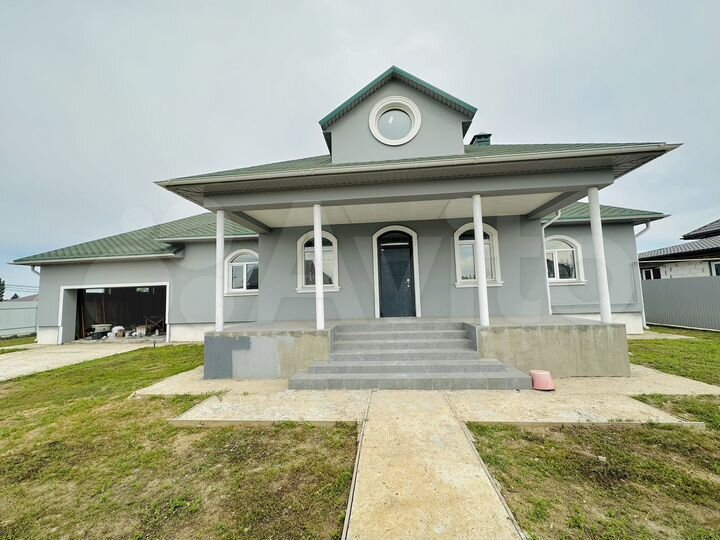 Дом 220 м² на участке 14 сот.