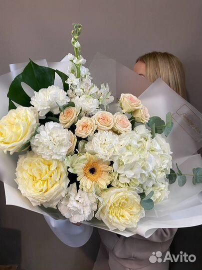 Цветы доставка. Живые цветы и букеты. Розы