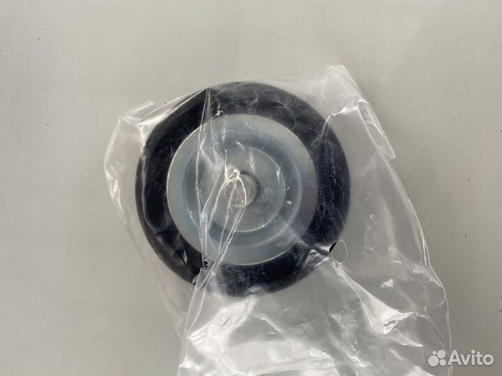 Ролик натяжителя