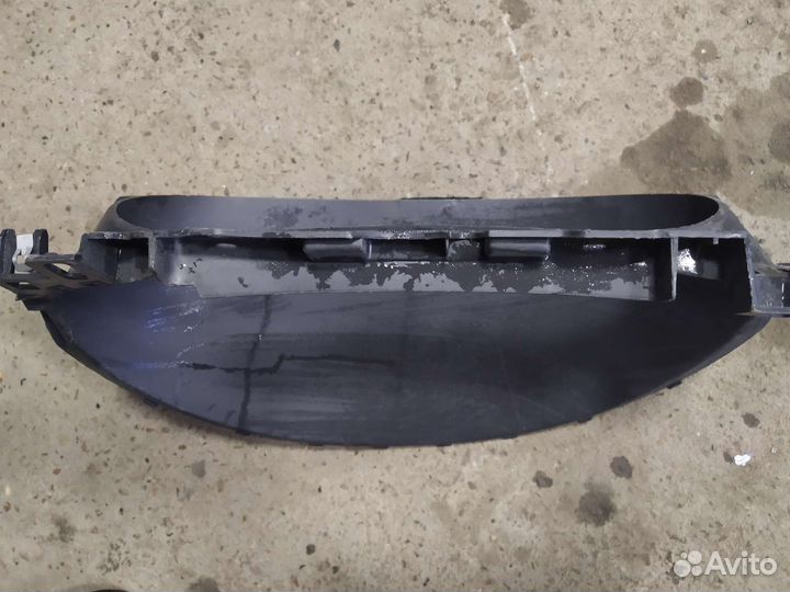 Козырëк панели приборов renault logan 2