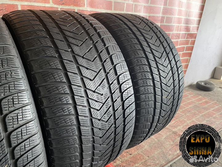 Pirelli Scorpion Winter 295/35 R21 и 315/30 R22 107V