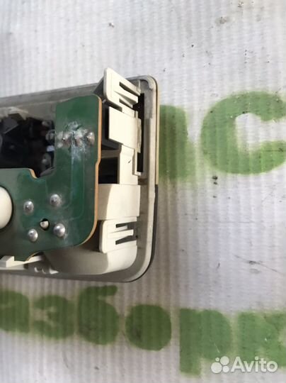 Плафон освещения салона Volkswagen Passat b5