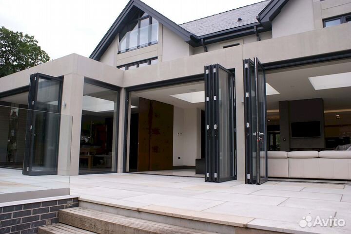 Панорамные окна и балконы