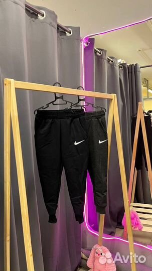 Спортивные штаны nike