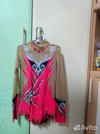 Продам купальник