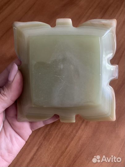 Пепельница из оникса