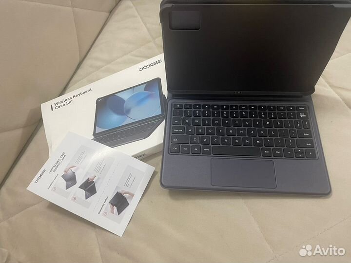 Wireless Keyboard Case Set + Doogee T30 pro