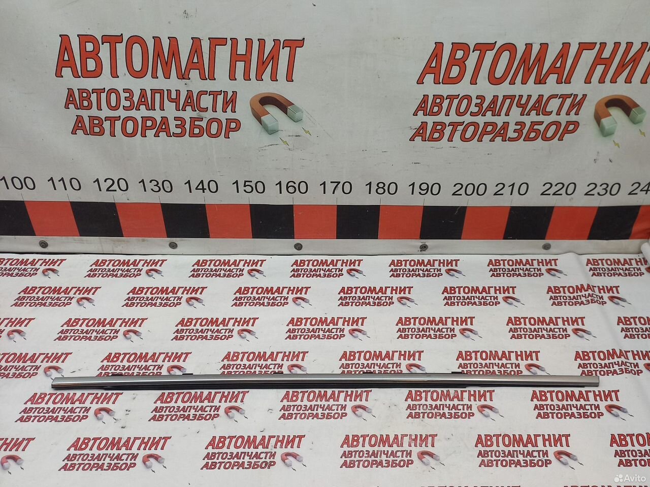 Молдинг стекла двери передней левой Санта Фе 4