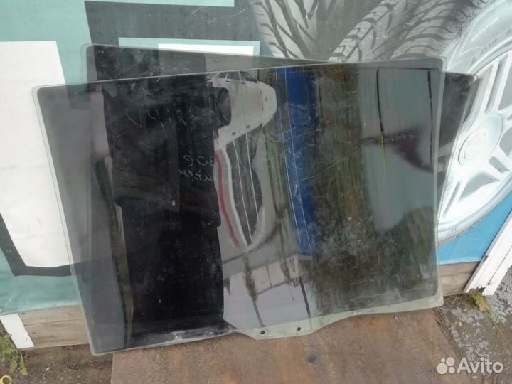 Стекло боковое заднее Мазда мпв 2001 Г. в