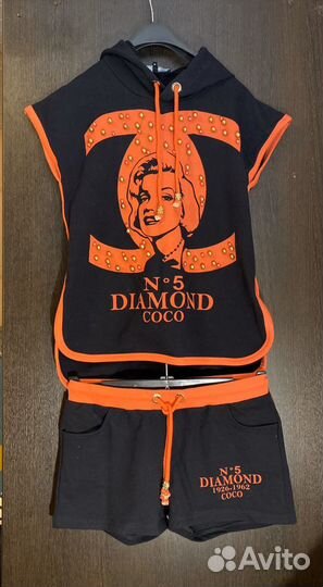 Костюм с шортами