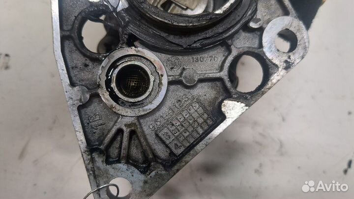 Насос вакуумный Peugeot Partner, 2004