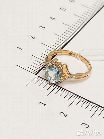Золотое кольцо с камнем 16,5р