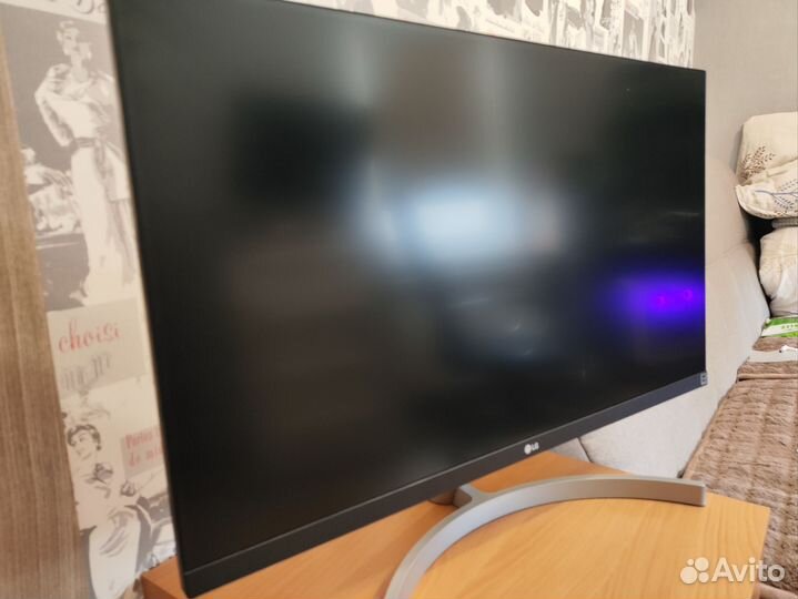 Монитор LG 27