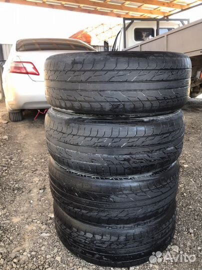 Toyo DRB 215/55 R17