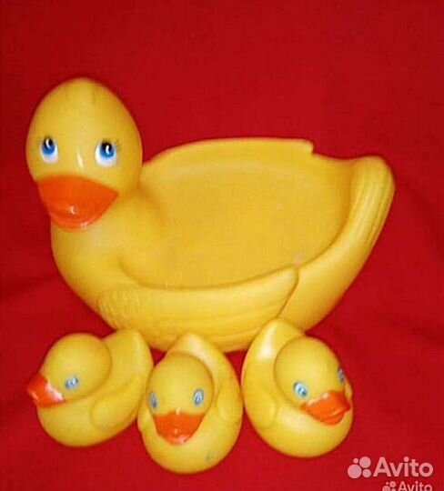 Набор уточки, ножницы, расчёска, градусник