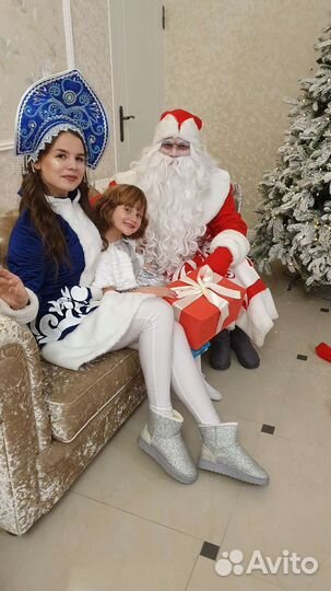 Костюмы для аниматоров Деда мороза и Снегурочки