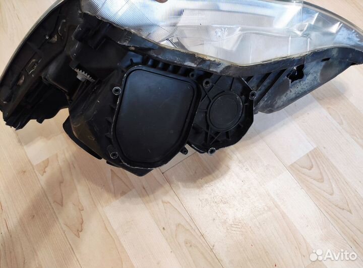 Фара битая правая Honda CR-V 2011